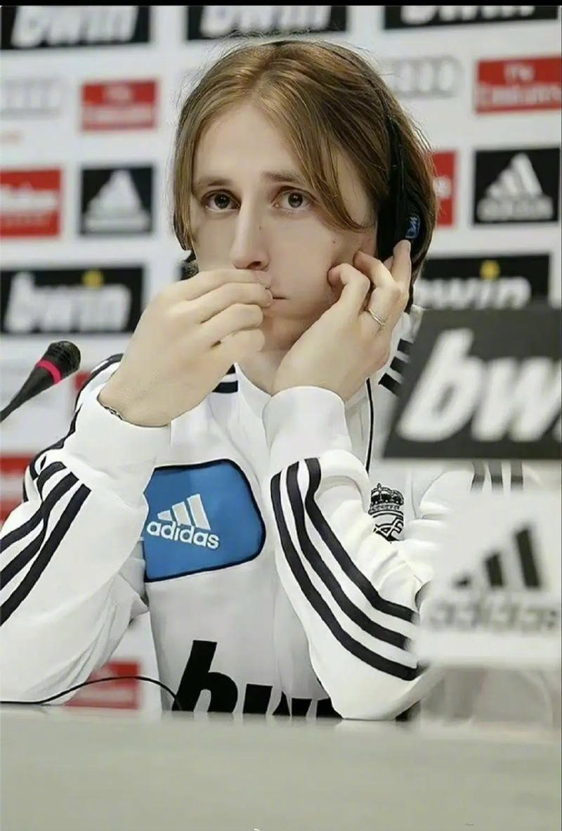 中国球员留洋要分几步走？看看日本足球的“参考答案”