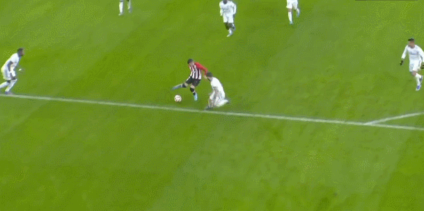 克里斯·卡普安诺投出蝴蝶球击败对手，标志着这种古老球种在现代的回归