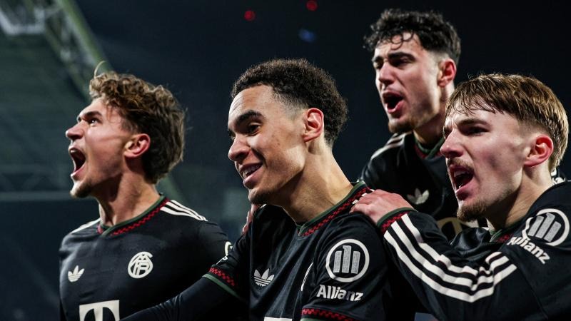 曼联更衣室内讧，拉什福德与队友冲突